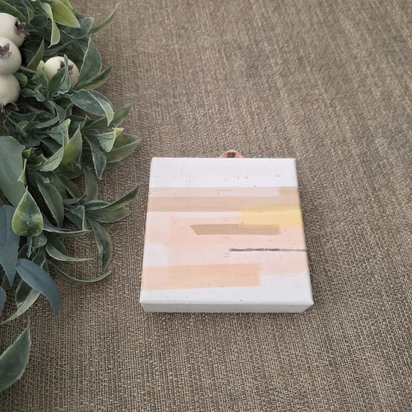 Leith Gold and Navy Beaded Bracelet - Picture 5 of 5